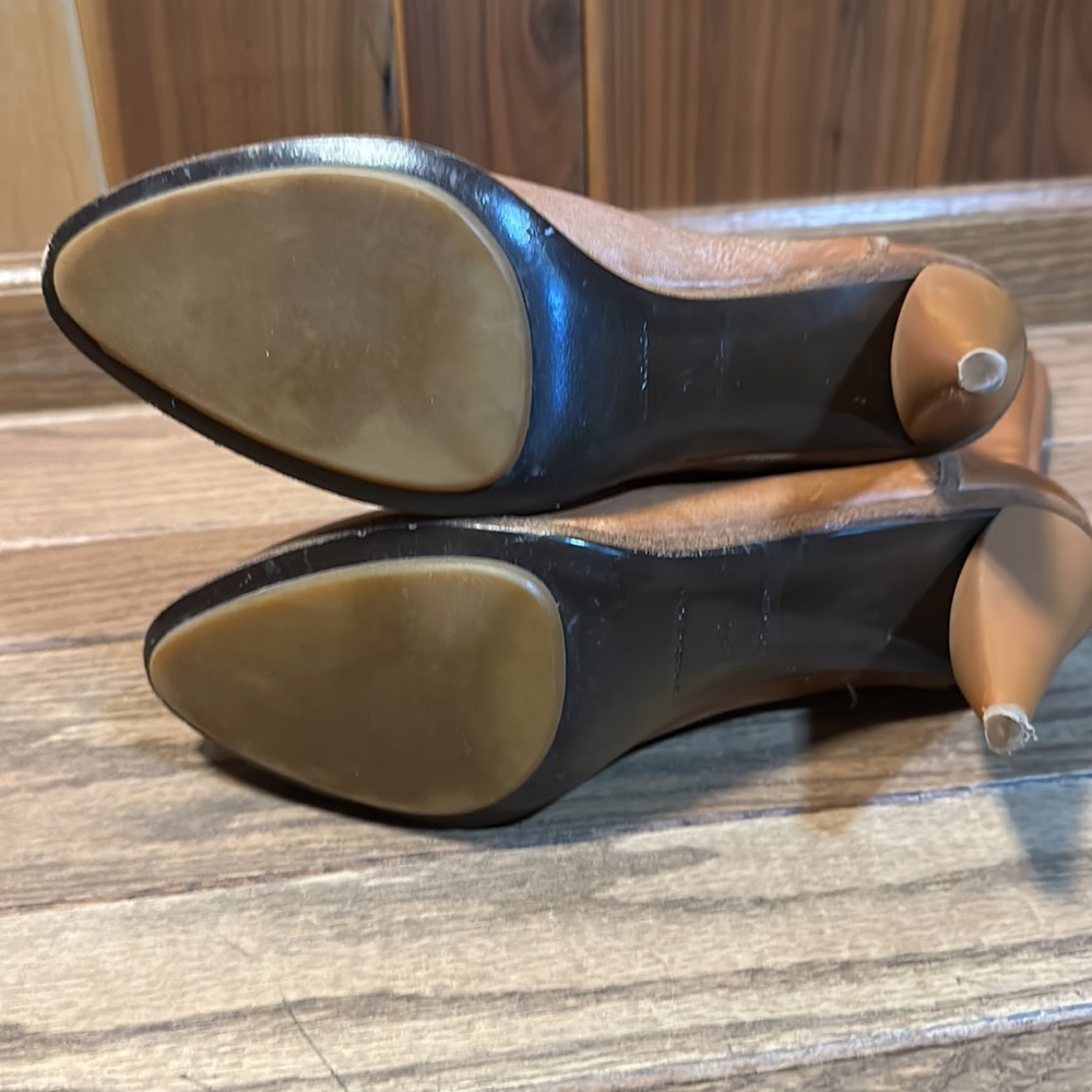 Balenciaga tan heeled boots size 41 - Picture 3 of 6